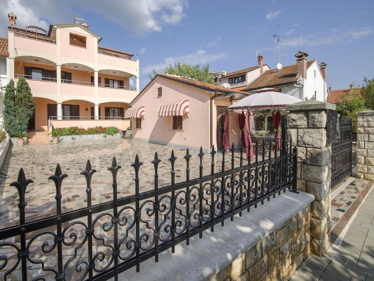 Apartments Patricija Ровинь Экстерьер фото